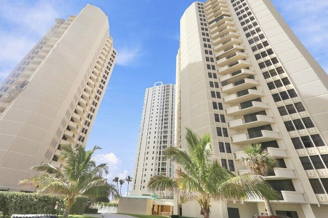 2800 N Ocean Dr