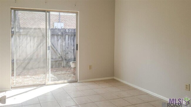 Photo - 402 Lee Dr Unidad 1c
