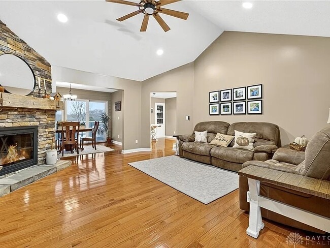 Photo - 5815 Elk Creek Rd