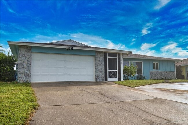 Building Photo - 1325 Cambridge Dr Rental