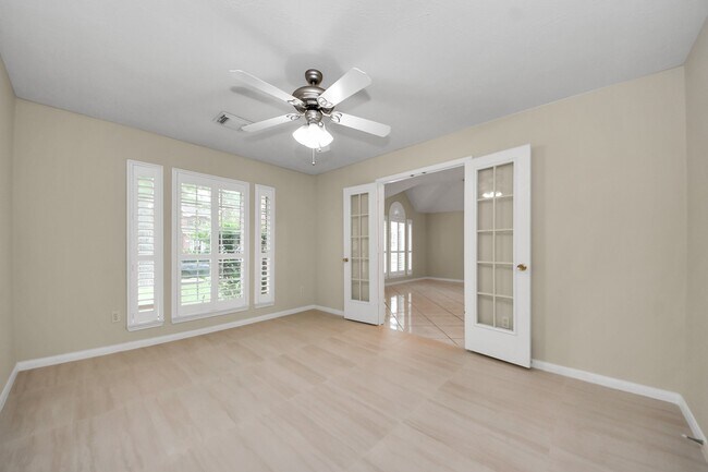 Photo - 10214 White Oak Trail Ln