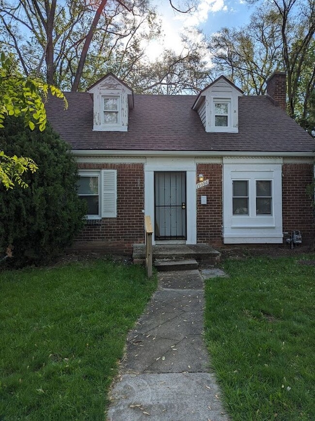 Building Photo - 19386 Yonka- 3 BEDS & 1.5 BATH FOR RENT!