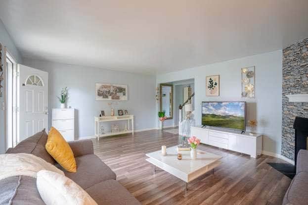 Photo - 938 Cardiff Ct Casa