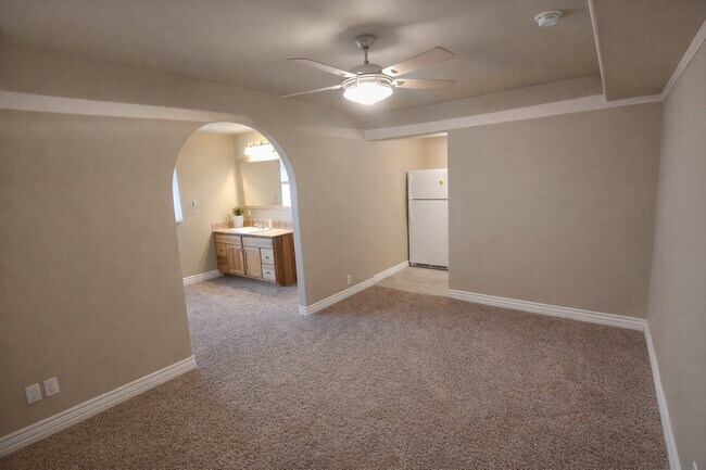 Photo - 1024 Shadow Point Dr Unit Studio