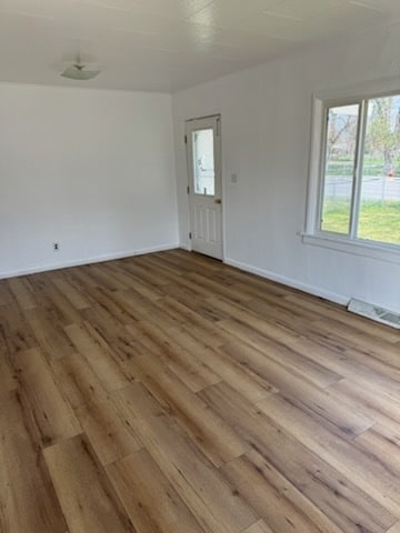 1st Living Room - 2101 S 10th St W Unidad Big House