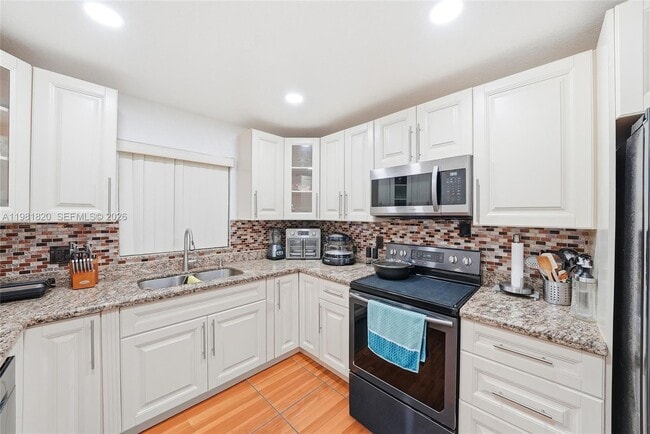 Photo - 2875 NW 9th Ct