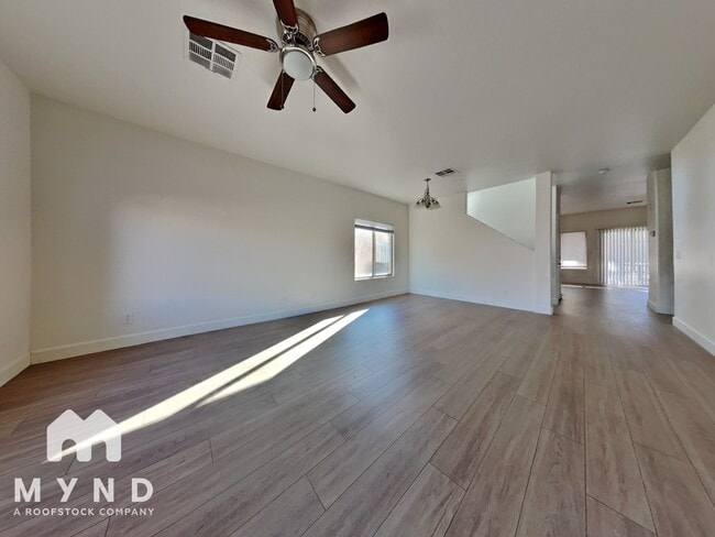 Photo - 1237 E Blackfoot Daisy Dr