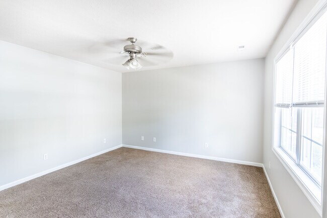 Photo - 1066 Blane Dr