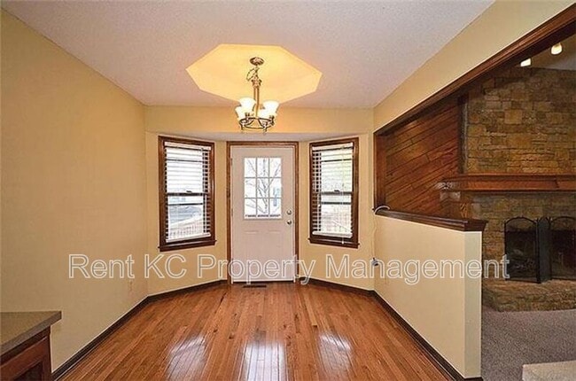 Photo - 1524 NE 99th St