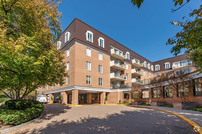 8101 Connecticut Ave - 8101 Connecticut Ave