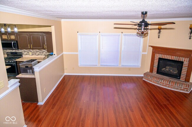 Photo - 10634 Cyrus Dr