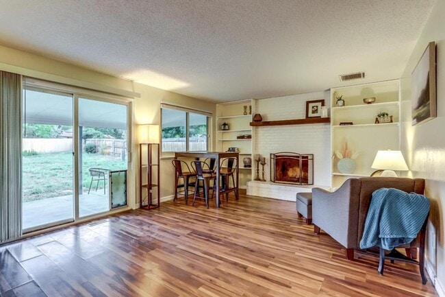 Building Photo - 7777 Umatilla St Rental