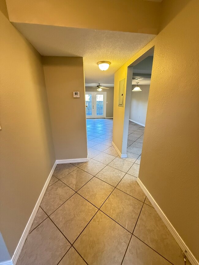 Photo - 1625 Martin Bluff Rd