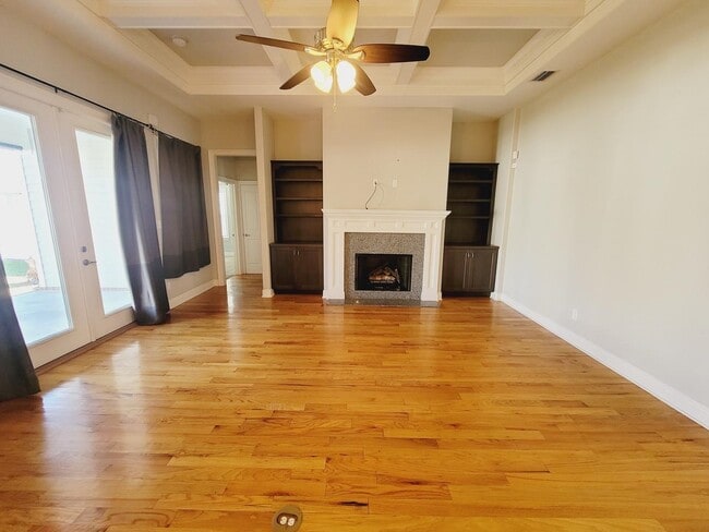 Photo - 2508 Goldenrod Wy