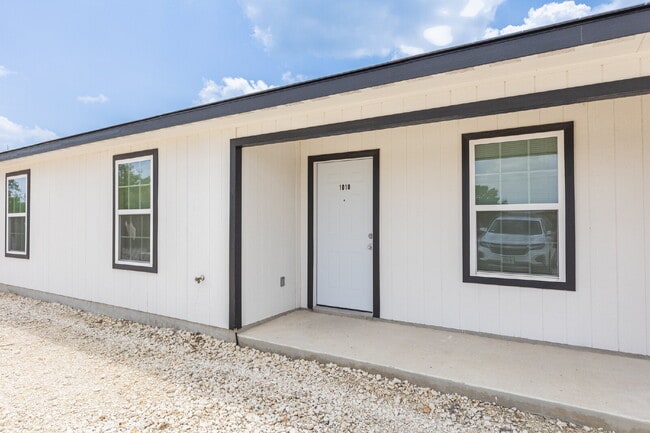 Photo - 1010 Co Rd 4516