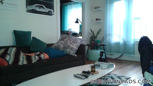 Photo - 1615 Commonwealth Ave Apartment Unit 3