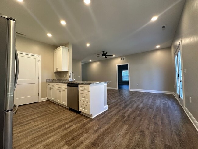 Photo - Great home in a well established neighborhood.