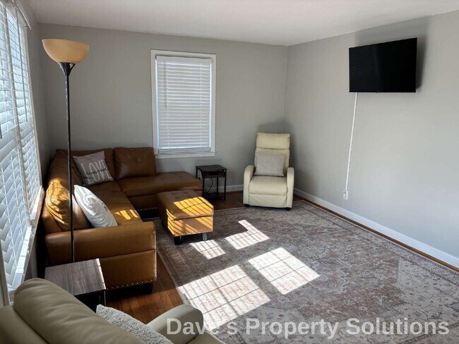 Photo - Experience Effortless Living in Beautiful Red Brick Ranch