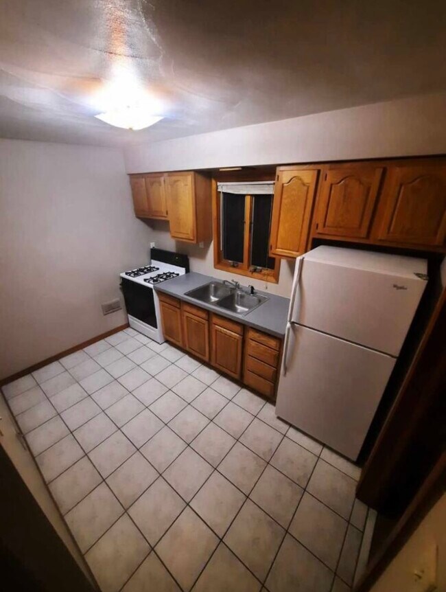 Photo - 100 Martha Rd Unit 1