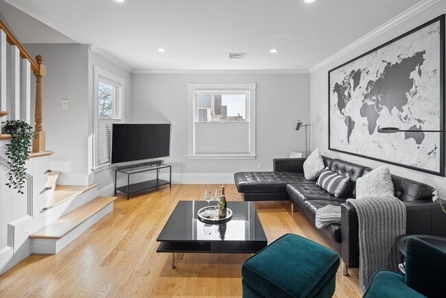 14 Everett St Unit 14-2
