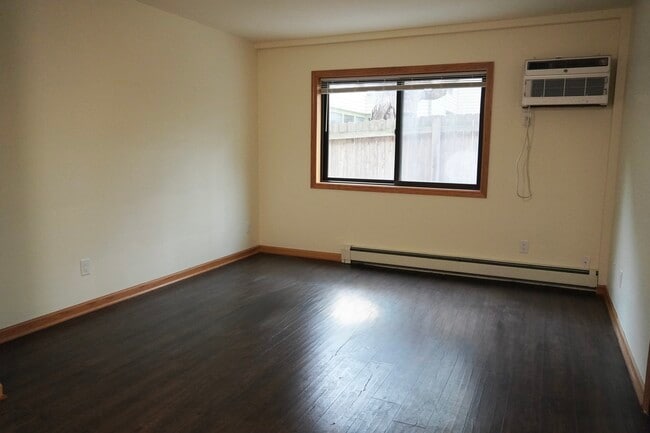 22 N Hancock St