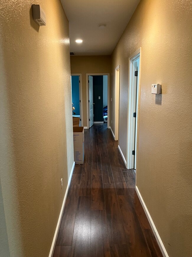 1911 Trail Way
