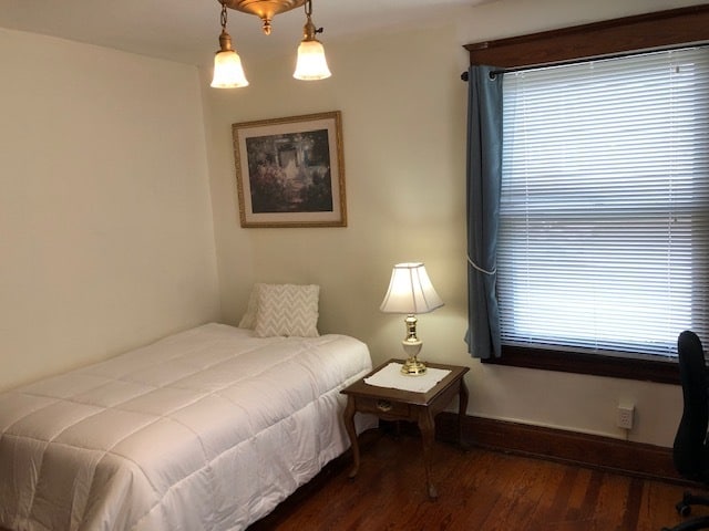 ROOM "B" - 526 Riddle Rd