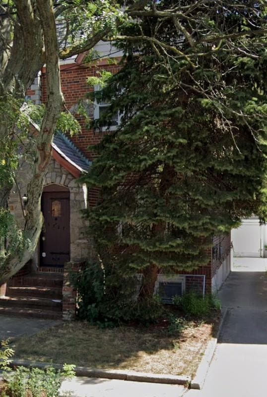 Photo - 68-27 Alderton St Apartment Unit 1