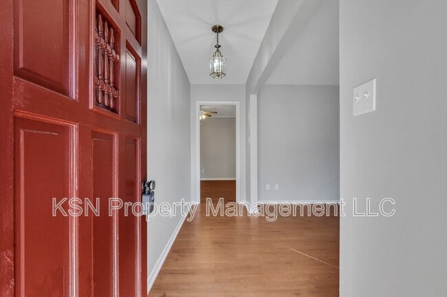 Photo - 106 Holly Ave