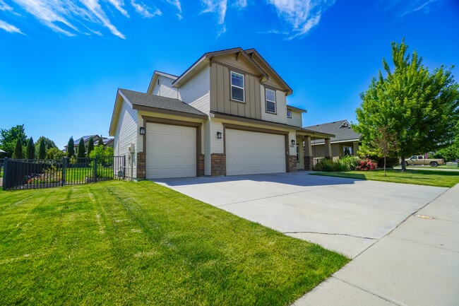 Photo - 1655 N Azurite Pl