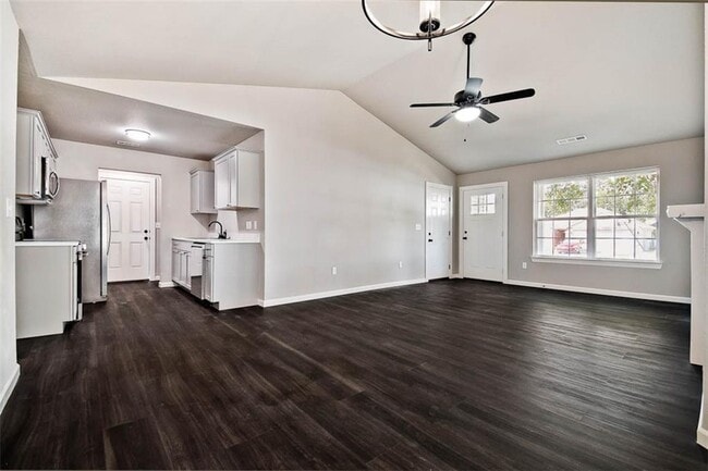 Photo - 2411 SW Choctaw St