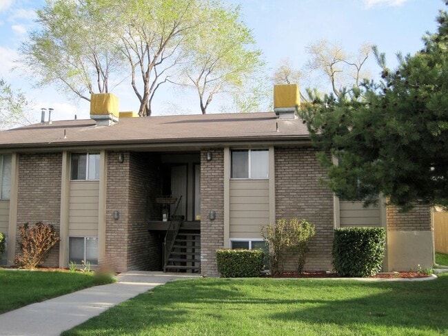 Building Photo - 2588 S 900 E Unit 4ParksideHeightsCondos