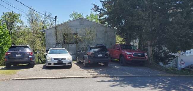 Photo - 806 Price St