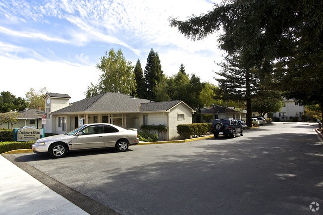 Photo - Sycamore Glen