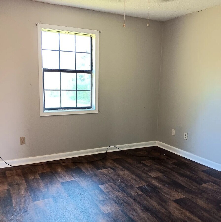 Photo - 2937 Green Tee Rd