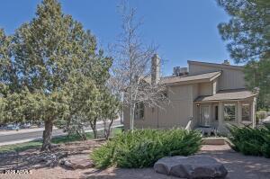 Photo - 938 W Madera Ln Townhome