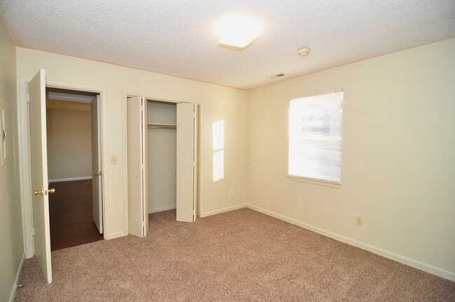Photo - 4524 Bonnell Dr NW Unit A