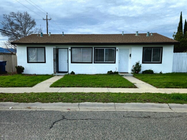 Building Photo - 201 Park St