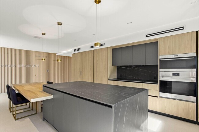 Photo - 1661 Daytonia Rd