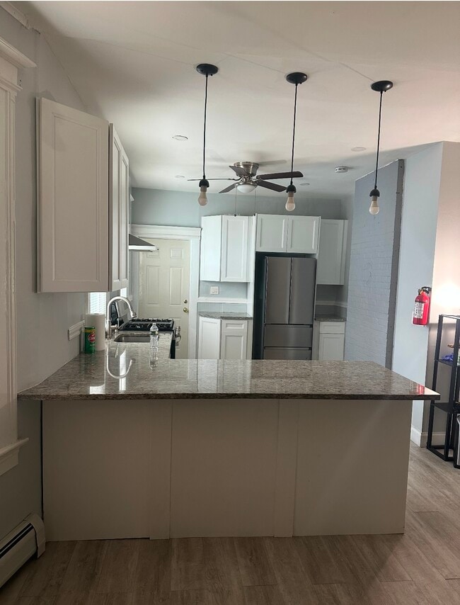 Building Photo - 19 Dodd St Unit first floor