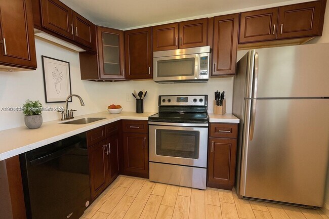 1044 S Independence Dr Unit 1044I