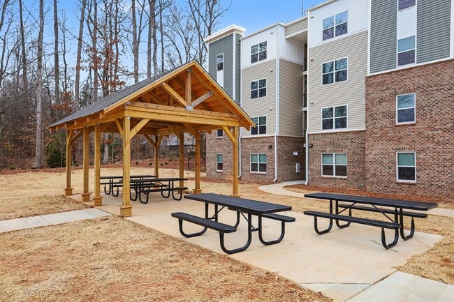 Photo - Leonard Greene