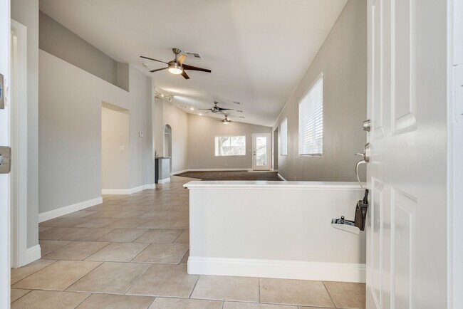 Photo - Single story 4 bed, 2 Bath with open floorplan