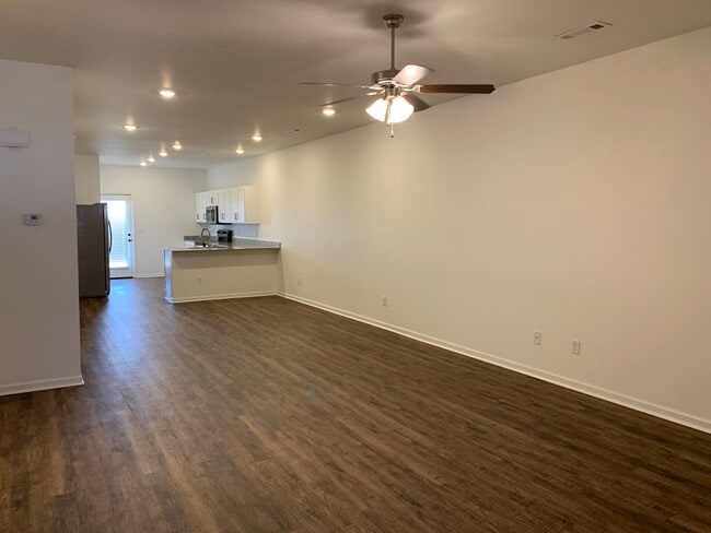 Photo - COMING SOON: Newer build in Duenweg!!   3bd/2ba with one car garage. Large primary bedroom with t...