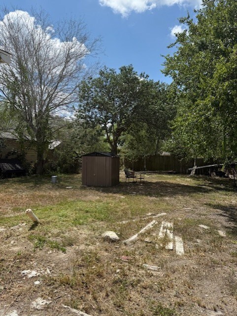 Photo - 1220 Kansas St