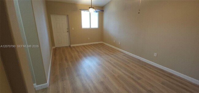 Photo - 1662 SE 27th Dr Unidad 208