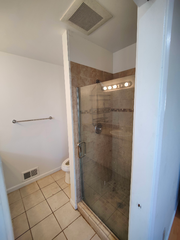 Photo - 852 Doyle Rd