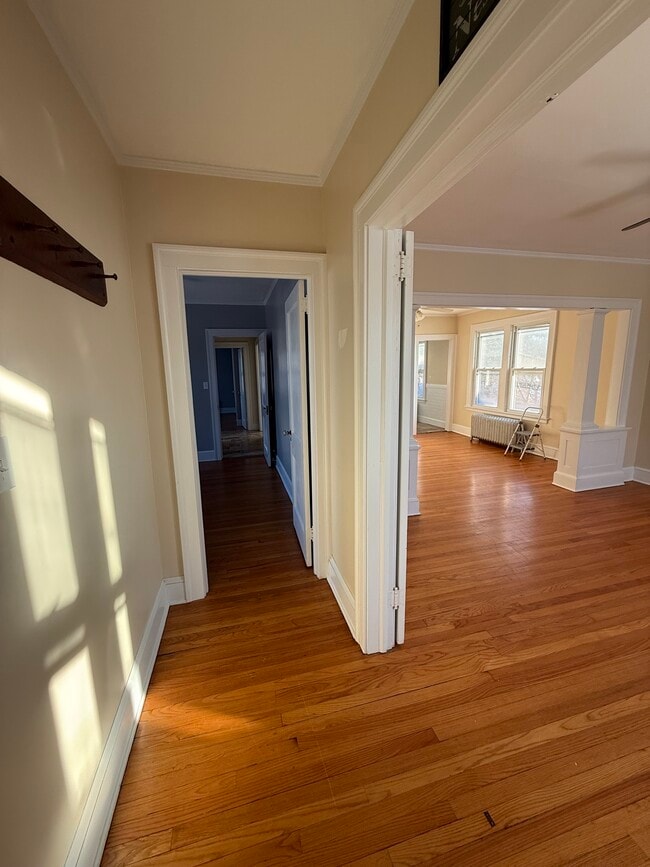 Photo - 18 Roger St Unit 18 Roger st Second Floor