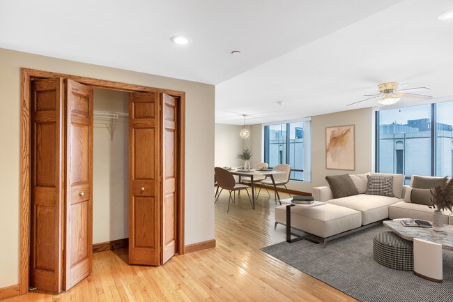 Photo - Stratford House