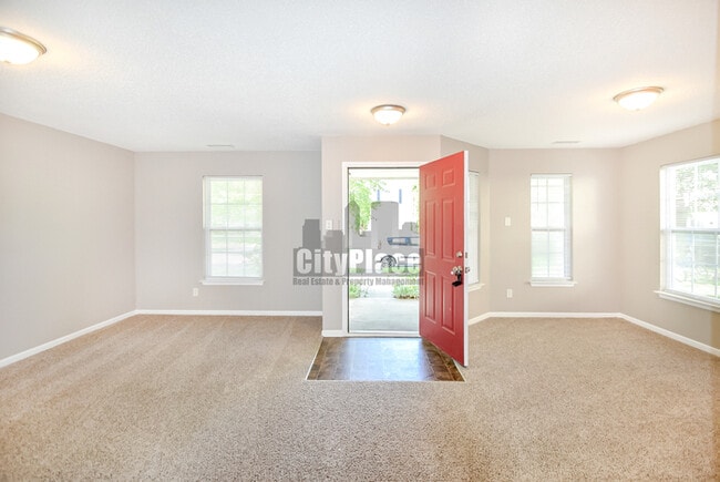 Photo - 954 Brookstone Dr